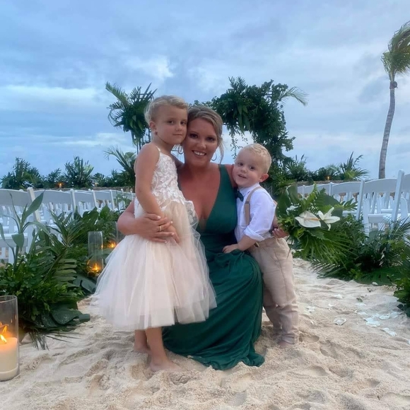 Meet your Posher, Ronda - Picture 9 of 14